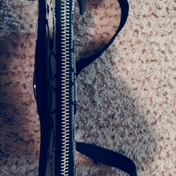 Coach Crossover Purse - Picture 4 of 5